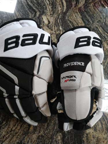 Make offers! Providence pro stock Bauer Vapor APX2 Pro Gloves 14
