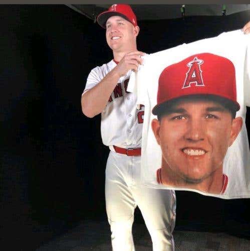 MIKE TROUT HUGE FACE LOS ANGELES ANGELS T-SHIRT TEE XL JERSEY SGA BRAND NEW 7/10/18 HTF RARE STADIUM
