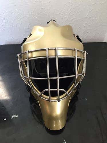 Hackva HM 2608 Goalie Mask Senior Pro Stock
