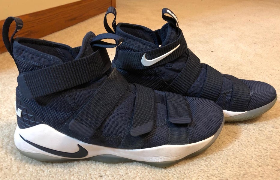 Nike leBron’s Soldier XI Size 9.5 (men’s) GREAT Condition With GREAT Traction And Great Support