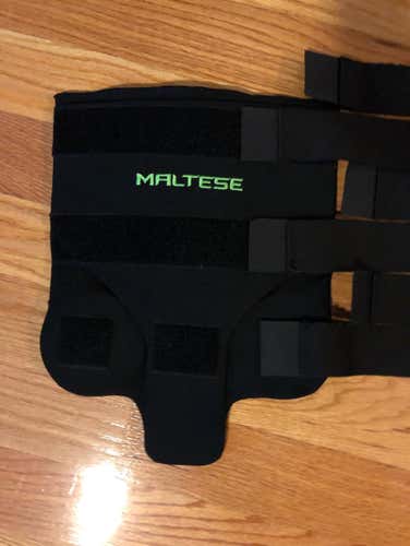 Maltese Goalie Knee / Thigh Pads
