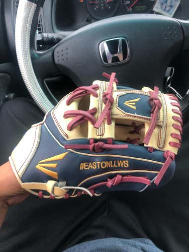 Easton LLWS Glove
