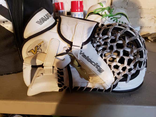 Vaughn Velocity V5 Goalie Glove & Blocker Regular Senior Pro Stock