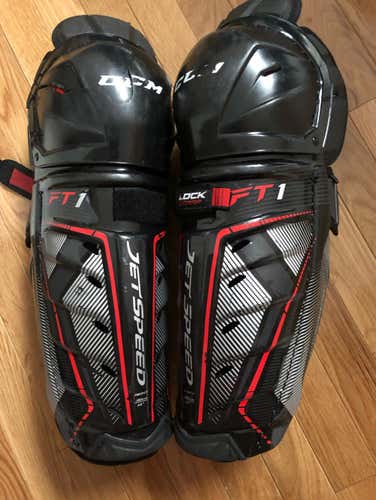 Cracked Jetspeed FT1 Shin Pads Size 14”