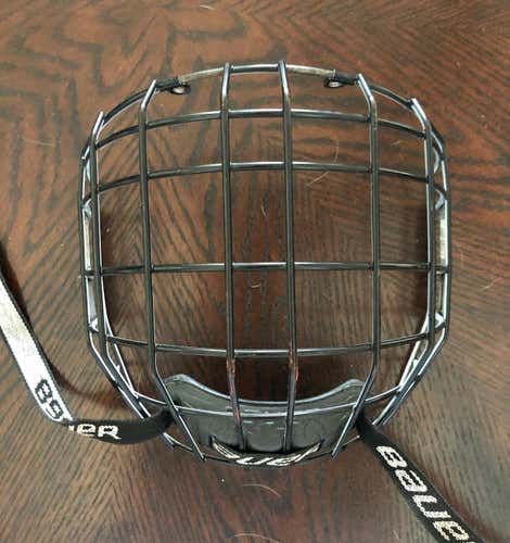 Bauer Black and White RBE III Cage