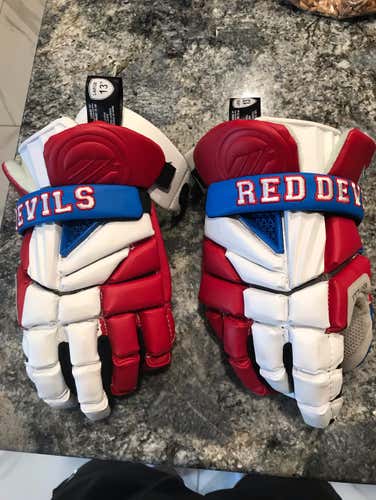 Custom Maverik Max Gloves