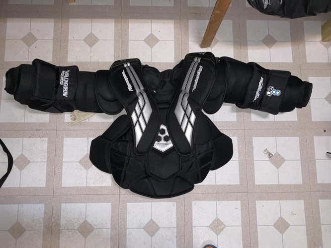 Vaughn Velocity VE8 Pro Carbon Goalie Chest Protector