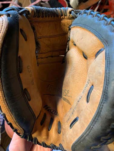 Mizuno Catchers Globe