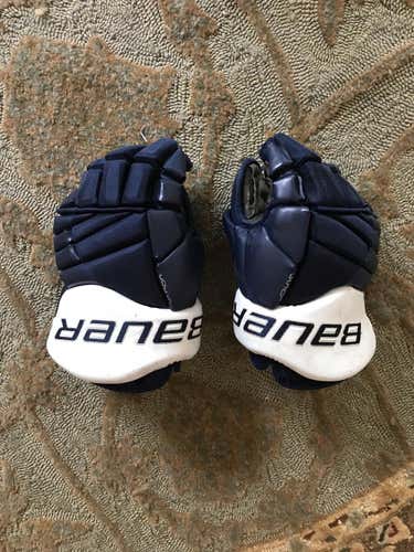 Bauer Vapor style gloves