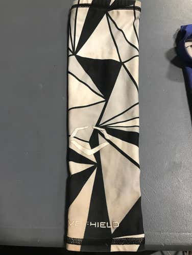 Evoshield Arm sleeve. Sz: Youth L