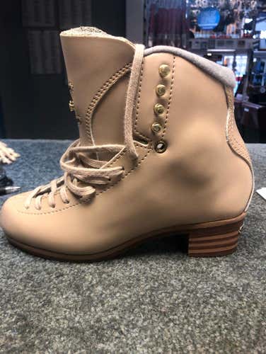 Jackson 3405 Size 6 A (hazel/tan) BOOT ONLY