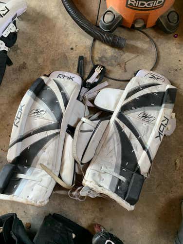 RBK GOALIE PADS