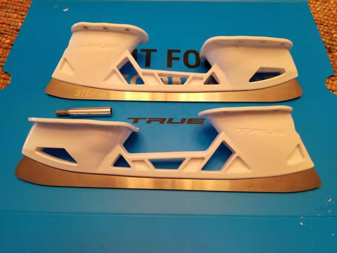 New True Goalie Skates Blade and Holder Size 10