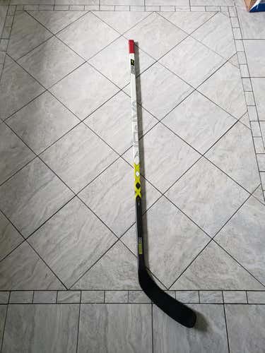 Olli Jokinen game used Bauer XXX lite, LH, heel curve, 112 flex