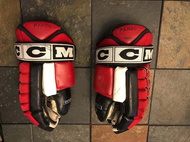 Game-Used Jay Pandolfo NJD Gloves