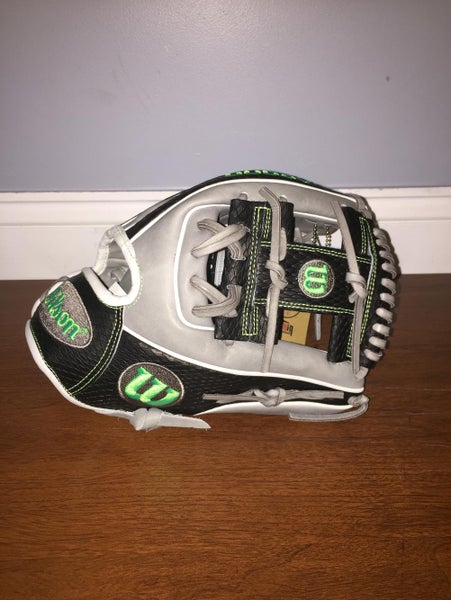 April Wilson A2000 Glove Of The Month New With Tags