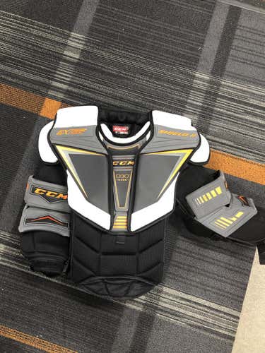 CCM Extreme Flex Shield 2 Goalie Chest Protector Senior