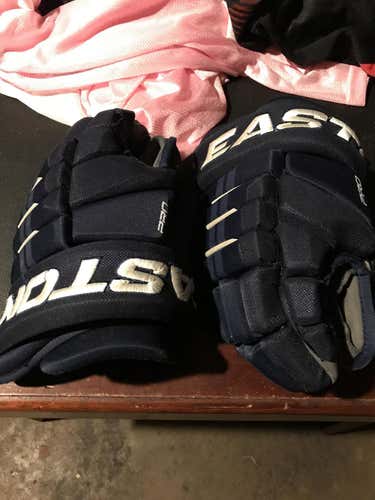 Easton PRO10 Gloves Senior