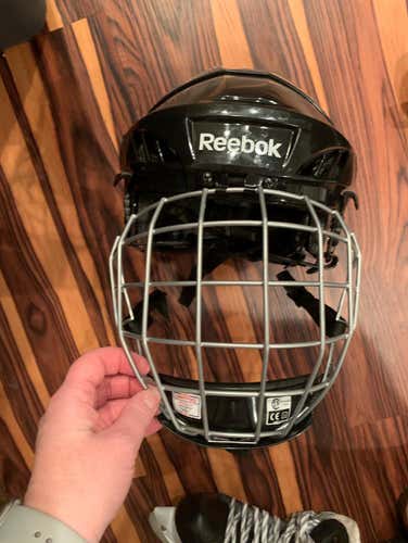 Reebok 5k Medium Helmet Like New