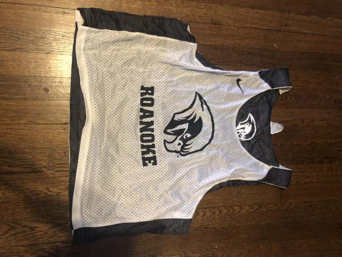 Roanoke Men's Lacrosse reversible practice pinnie