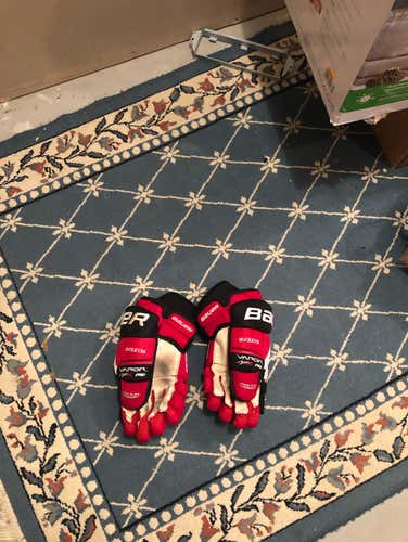 OHIO STATE BUCKEYES AUTHENTIC 14” gloves. LIKE NEW WORN UNDER 4 times.