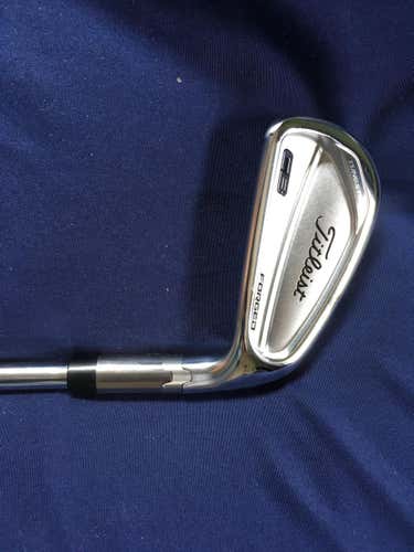 Titleist 718 CB 7 Iron Demo