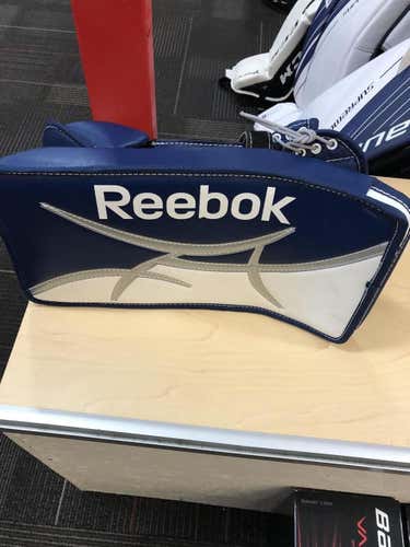 New Reebok Revoke 7000 Goalie  Blocker Regular Senior