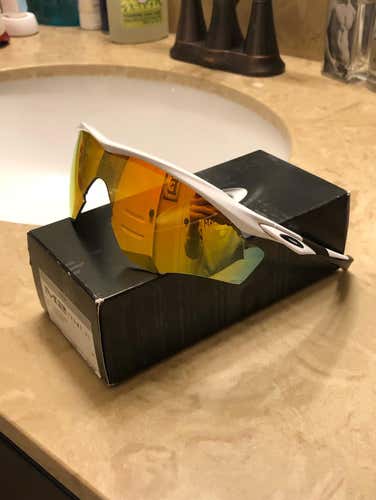 Oakley M2 XL
