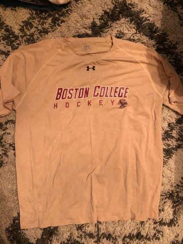 Boston College Hockey Team Issued Warm Up Shirt