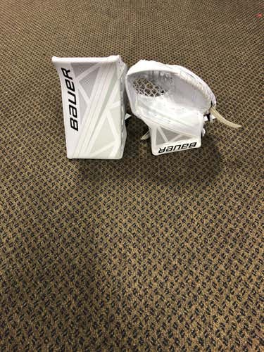 New Bauer Supreme S170 Goalie Glove & Blocker Regular Junior