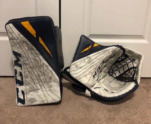 CCM E-Flex 4 Pro Ready Glove And Blocker Set