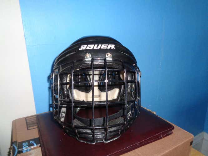 Bauer HH 5000 Helmet  medium