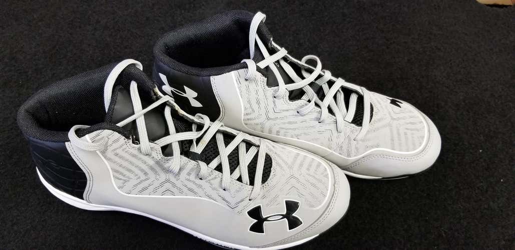 Like new men's under armor size 11 baseball metal cleats used twice