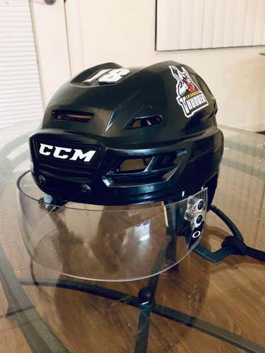 PRO STOCK CCM RESISTANCE HELMET W/ OAKLEY VISOR