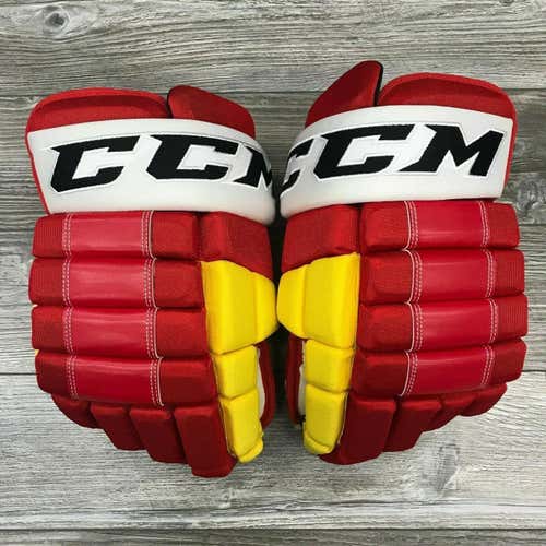 NEW CCM HG4RXP CALGARY FLAMES RETRO NHL PRO STOCK HOCKEY PLAYER GLOVES 14"