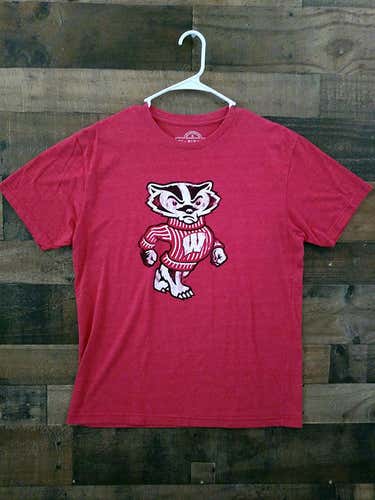 NCAA College UNIVERSITY WISCONSIN BADGERS Bucky Badger Mascot Red Short Sleeve Shirt