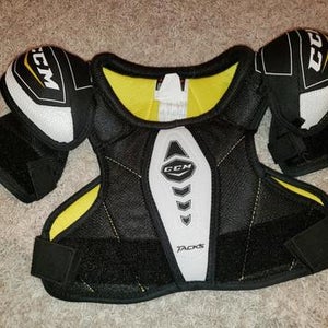 CCM Tacks 7092 Shoulder Pads Youth