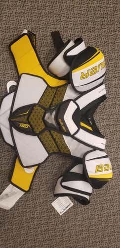New Bauer 190 Shoulder Pads Senior