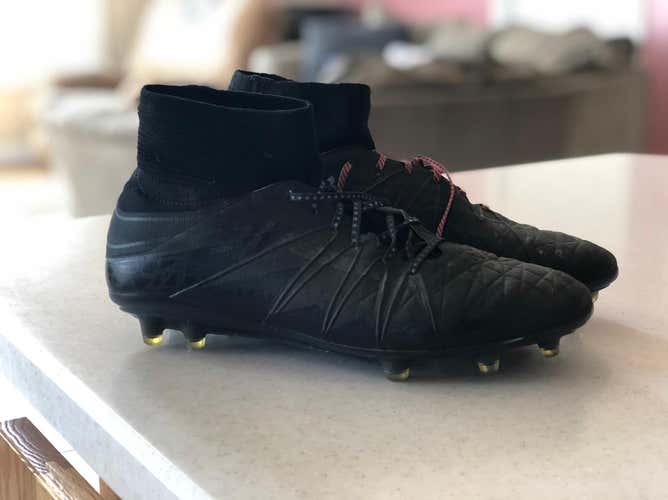 Triple Black Hypervenom Phantom ACG