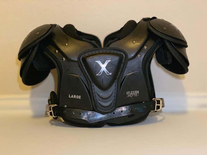 Xeneth Shoulder Pads
