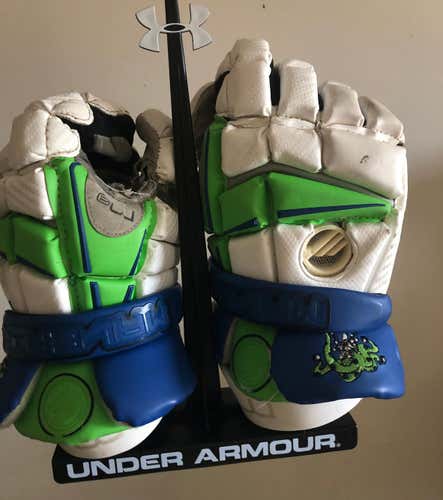 Custom Long Island Jesters Maverick M3 Gloves