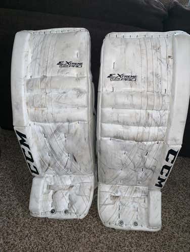 31+1 CCM Extreme Flex Pro Goalie Leg Pads