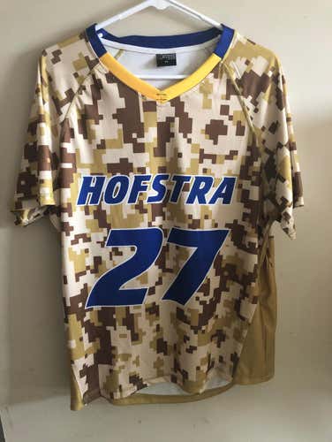 New Men’s Hofstra Limited Edition Digit Camo Jersey