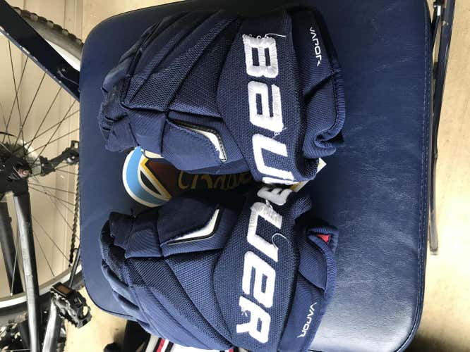 Bauer Vapor APX2 Pro Gloves Senior Pro Stock