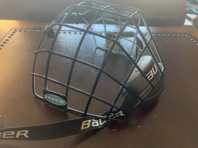 RARE Itech/Bauer RBE VIII Cage Black/White Small