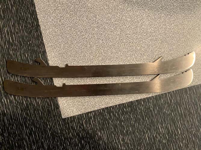 Never Used Or Sharpened LS4 Blades (296)
