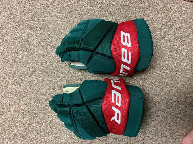 Bauer Team Iowa Wild AAA Gloves Size 15