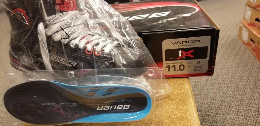New Bauer Vapor 1X 2.0 Skates Senior Size 11