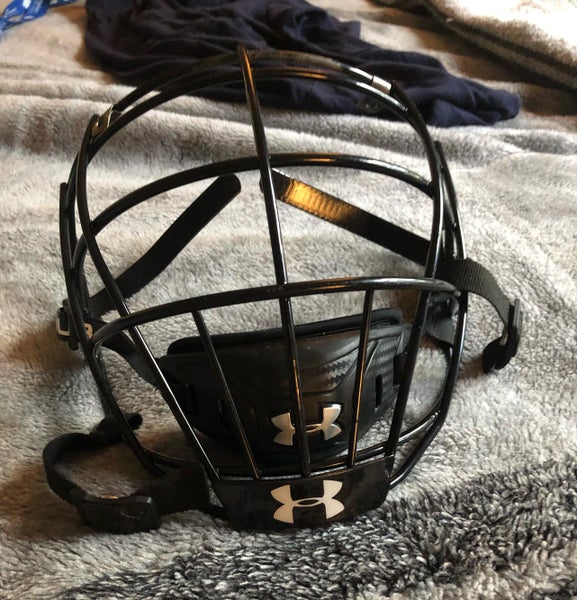 Under Armour CLA Senior Box Face Mask