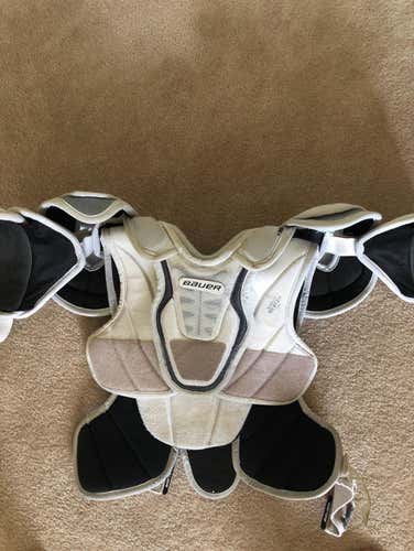 Bauer Nexus Medium Shoulder Pads